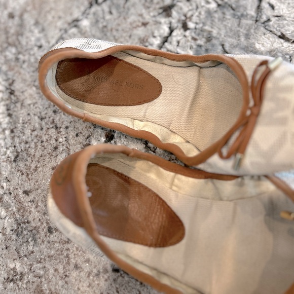 Michael Kors Ballet Flats - Picture 5 of 6
